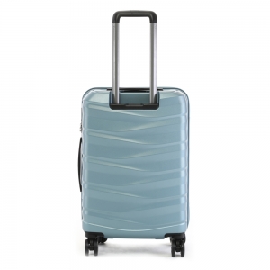 Choosing Between 4-Wheel and 2-Wheel Suitcases for Your Travel